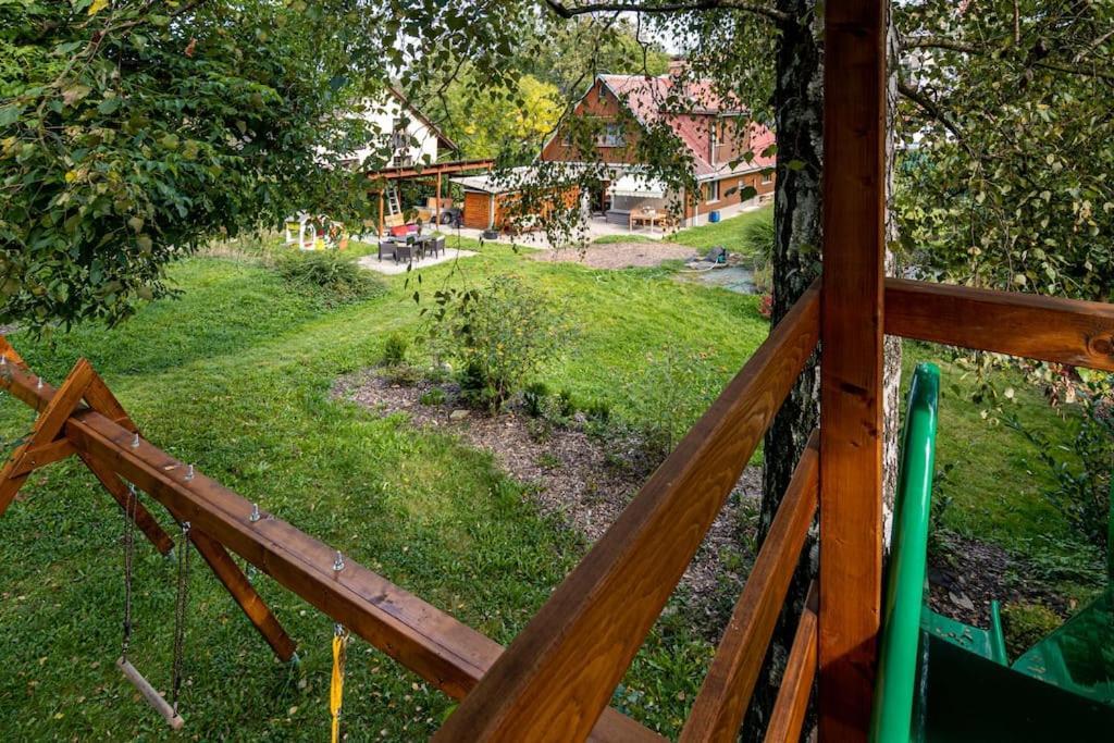 V Podzamci Apartment
